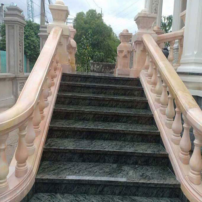 đá hoa cương tam cấp