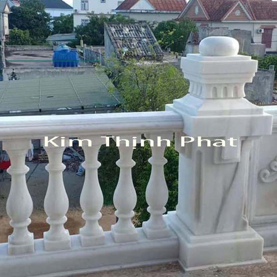 Con tiện đá
