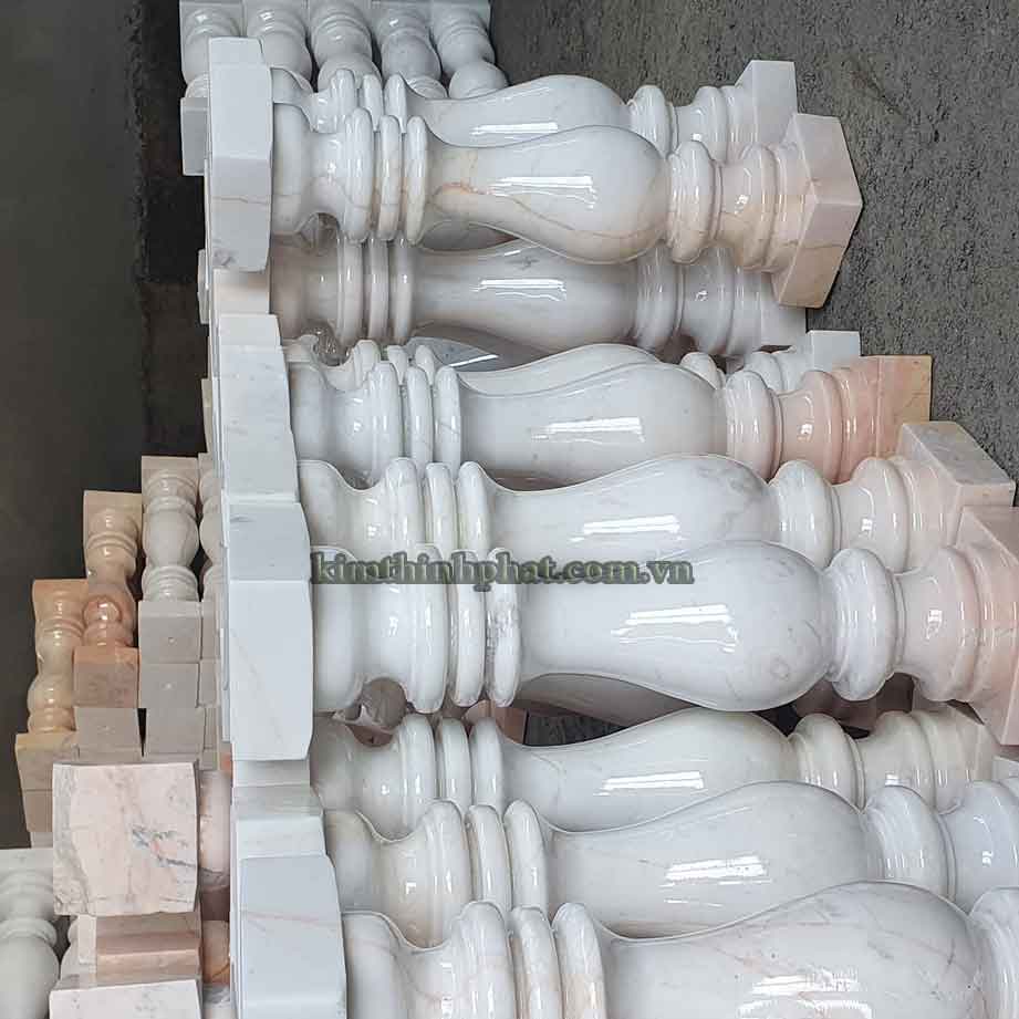 Con tiện đá