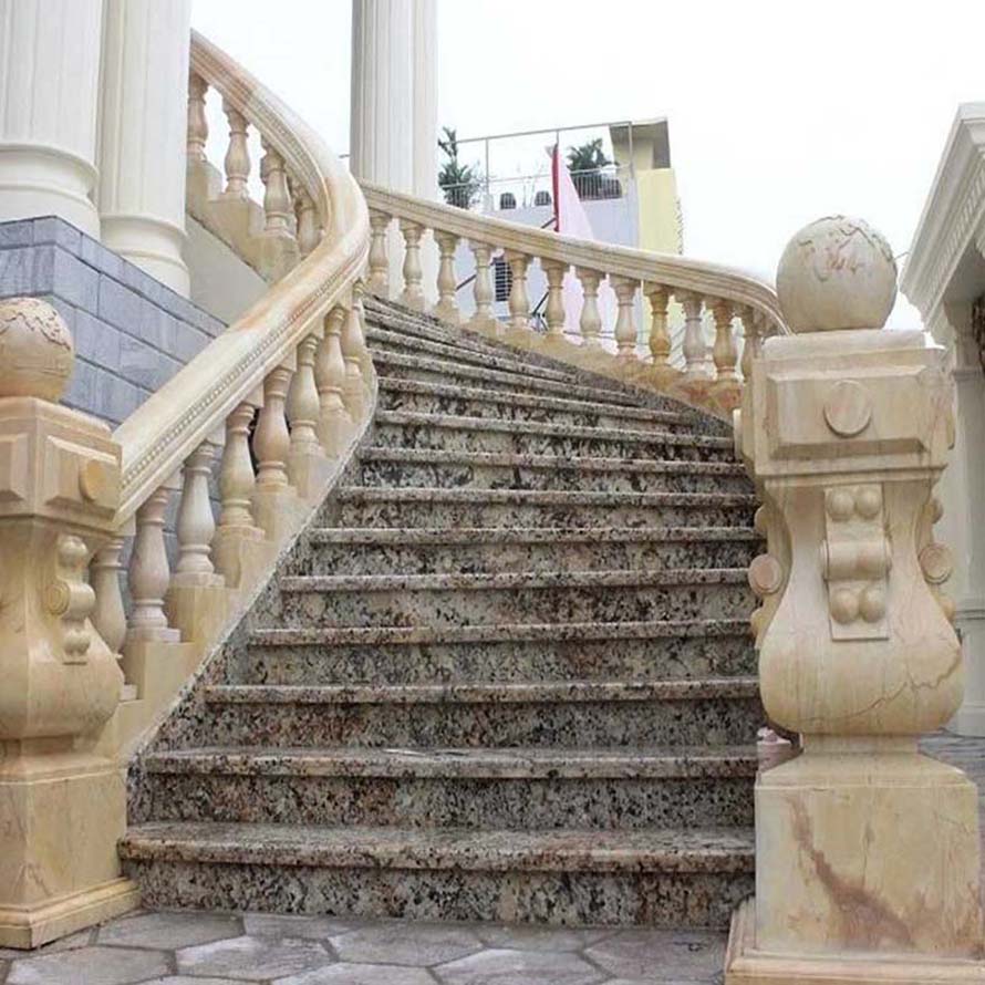 Con tiện đá