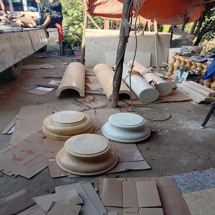 cột tròn đá hoa cương