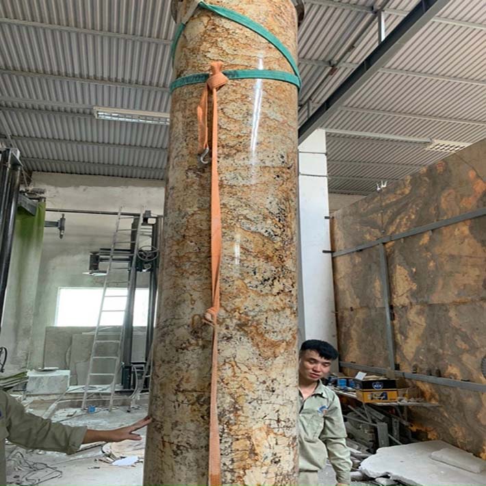 cột tròn đá hoa cương