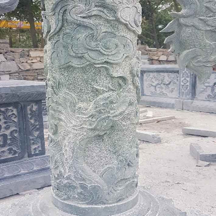 cột tròn đá cổ điển