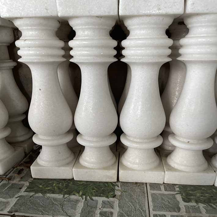 Lục bình đá hoa cương
