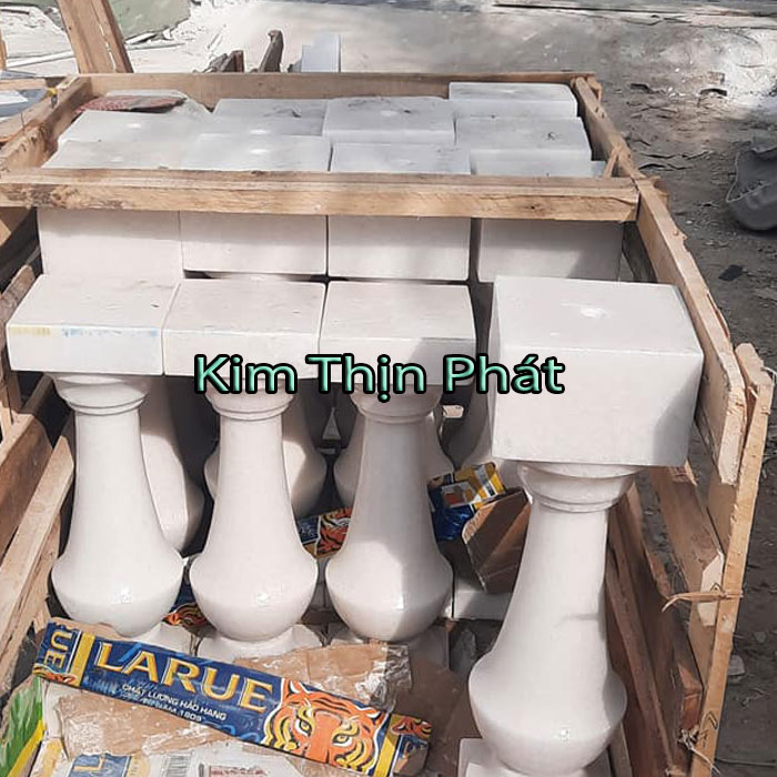 đá hoa cương con tiện