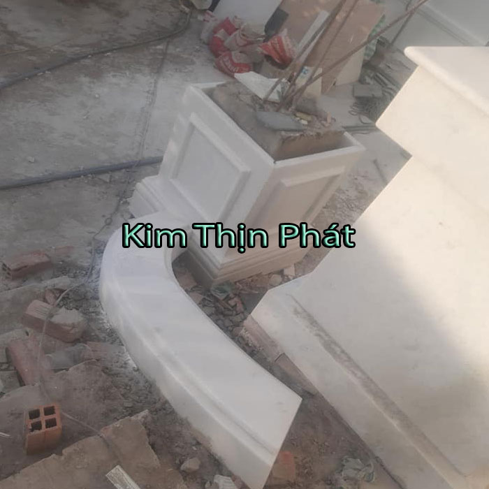 đá hoa cương con tiện
