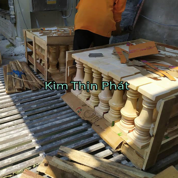 đá hoa cương con tiện
