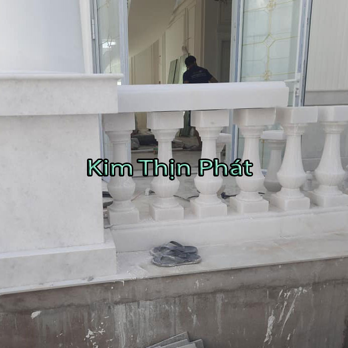 Đá hoa cương con tiện
