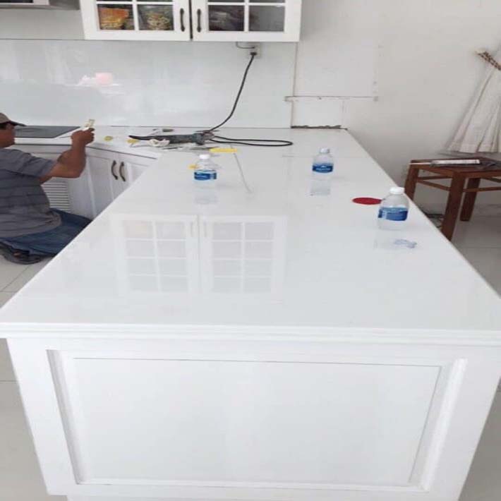 đá hoa cương tự nhiên màu trắng