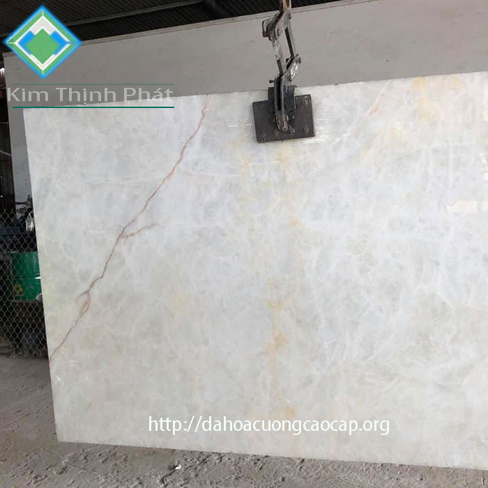 đá hoa cương tự nhiên