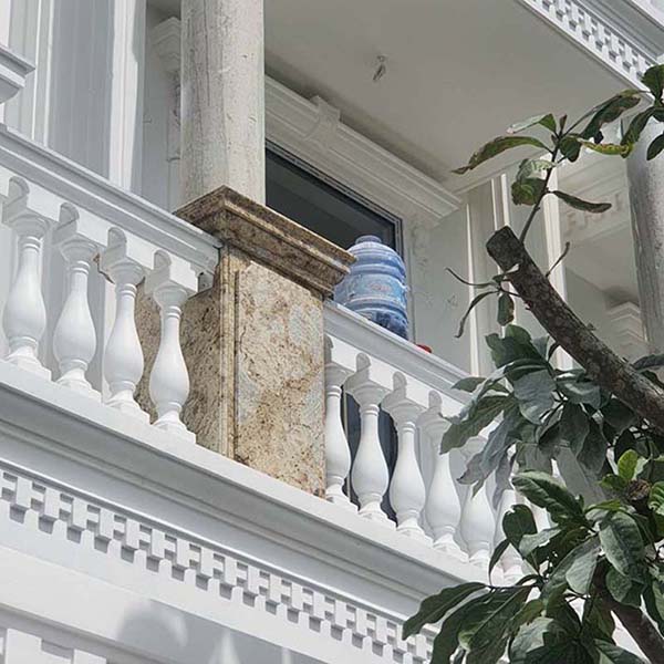 Đá hoa cương tự nhiên