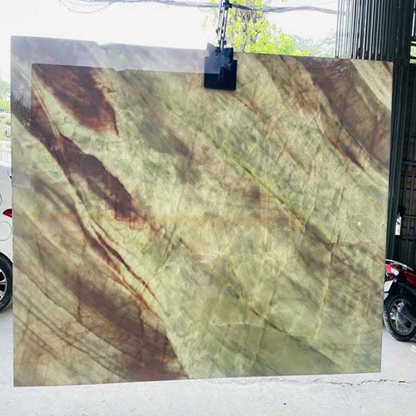 Quý vị hoàn toàn đạt được công năng và thẩm mỹ cao với mẫu đá này. Giá bán ra sao? có giá bán nguyên láp. Mức giá này không cao và được Kim Thịnh Phát cung cấp hàng nhanh chóng theo đúng yêu cầu cũng như thi công ốp lát đẹp nhất cho quý khách. Hãy liên hệ cùng chúng tôi để được tư vấn lựa chọn mẫu đá ốp lát đẹp, hài hòa và đạt được hiệu quả công năng, thẩm mỹ tốt nhất cho hạng mục mà quý vị thực hiện!Giá bán như thế nào? chất lượng cao, màu sắc họa tiết đẹp và được nhập khẩu trực tiếp từ Braxil được Kim Thịnh Phát cung cấp giá bán nguyên láp.   Mức giá bán này tương xứng với chất lượng và vẻ đẹp hoàn mỹ của đá. Quý khách có thể đặt hàng theo nhu cầu về kích thước, số lượng. Công ty chúng tôi luôn đáp ứng yêu cầu đa dạng của quý khách, cung cấp hàng nhanh chóng, đảm bảo chất lượng được kiểm định khắt khe mới đem tới cho khách hàng. Bên cạnh đó, đội ngũ nhân viên thi công ốp lát chuyên nghiệp cùng trang thiết bị hiện đại của công ty sẽ giúp quý khách hoàn thiện hạng mục ốp lát theo yêu cầu của quý vị. Chúng tôi thực hiện thi công theo các bước chuyên nghiệp nhanh chóng và an toàn, đảm bảo thẩm mỹ hoàn thiện cho quý vị khi đem ra sử dụng.   Chúng tôi giao hàng tận nhà, thi công nhanh chóng, bảo hành, bảo dưỡng, bảo trì định kỳ, giúp quý khách luôn an tâm về chất lượng dịch vụ, có được những giờ phút trải nghiệm tốt nhất. Nếu quý khách cần tư vấn chọn mua theo màu sắc, họa tiết và chất lượng, giá bán khác nhau hãy cùng tham khảo và liên hệ cùng Kim Thịnh Phát để được giải đáp những thắc mắc một cách tỉ mỉ nhất. Chúng tôi sẽ giới thiệu đa dạng mẫu mã, giá cả phù hợp với lựa chọn của quý khách, đem lại hiệu quả công năng và thẩm mỹ hoàn hảo nhất. Vì thế, 