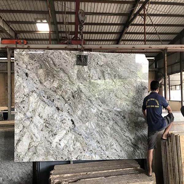 đá hoa cương tự nhiên