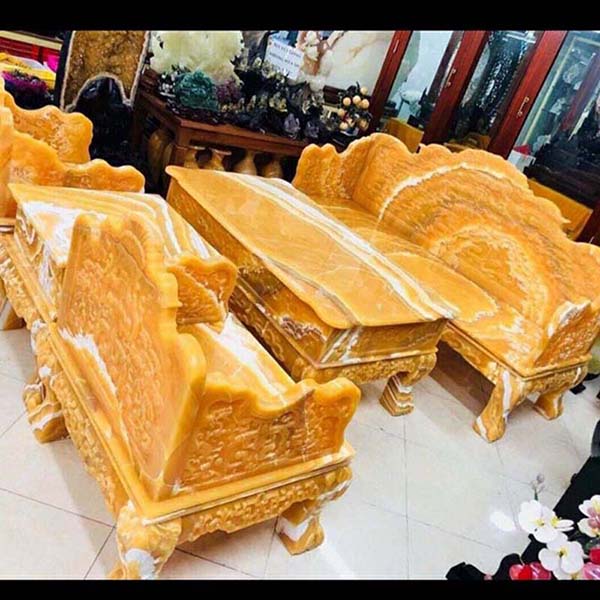 đá hoa cương tự nhiên