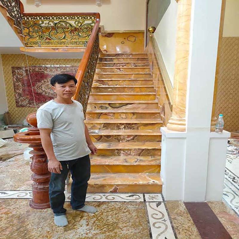 Đá hoa cương vàng