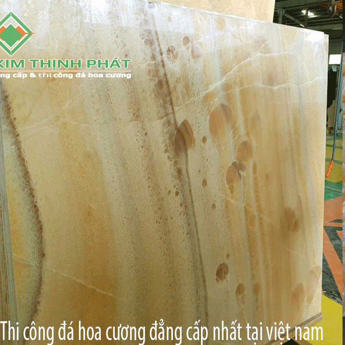 Đá hoa cương onyx xuên sáng
